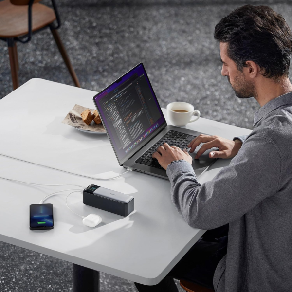 Power Bank Anker 737 (A1289) - 24 000 мА·рік, PD 3.1 до 140 Вт, для ноутбука, планшета та смартфона