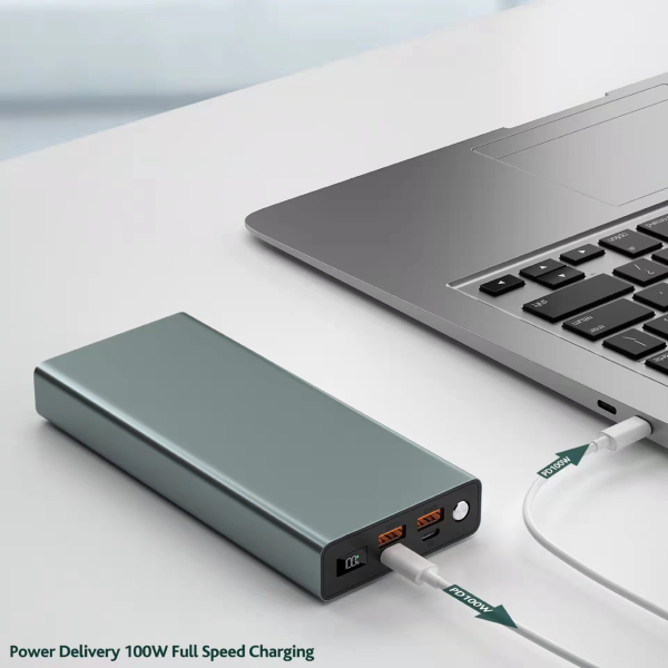 Power Bank PQ26 27000 mah 100W PD — павербанк для ноутбуків з LED дисплеєм